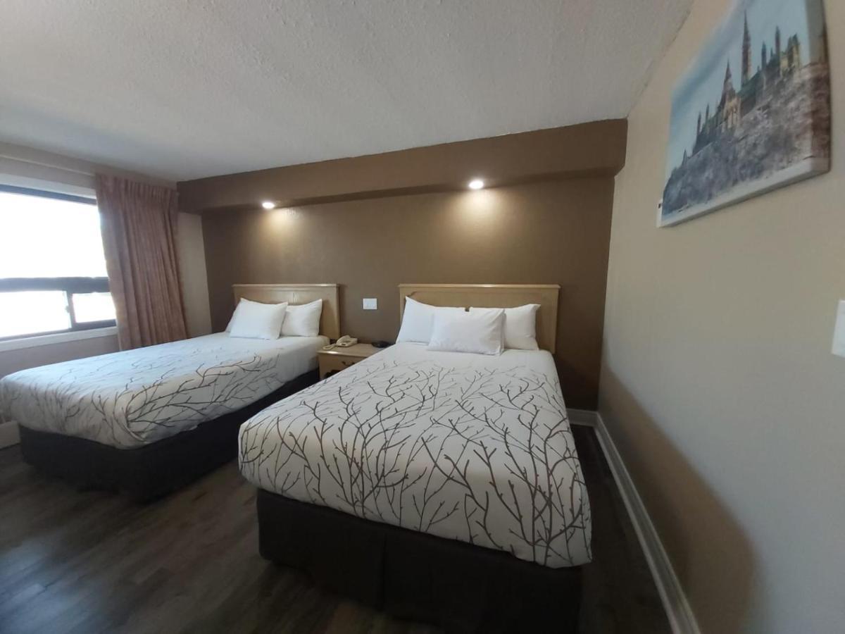 Arnprior Motor Inn エクステリア 写真