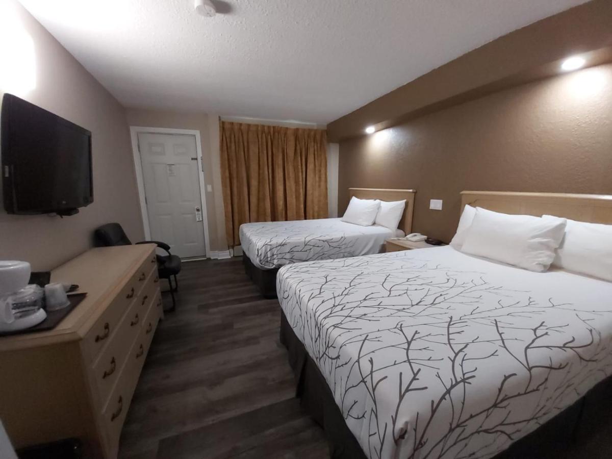 Arnprior Motor Inn エクステリア 写真