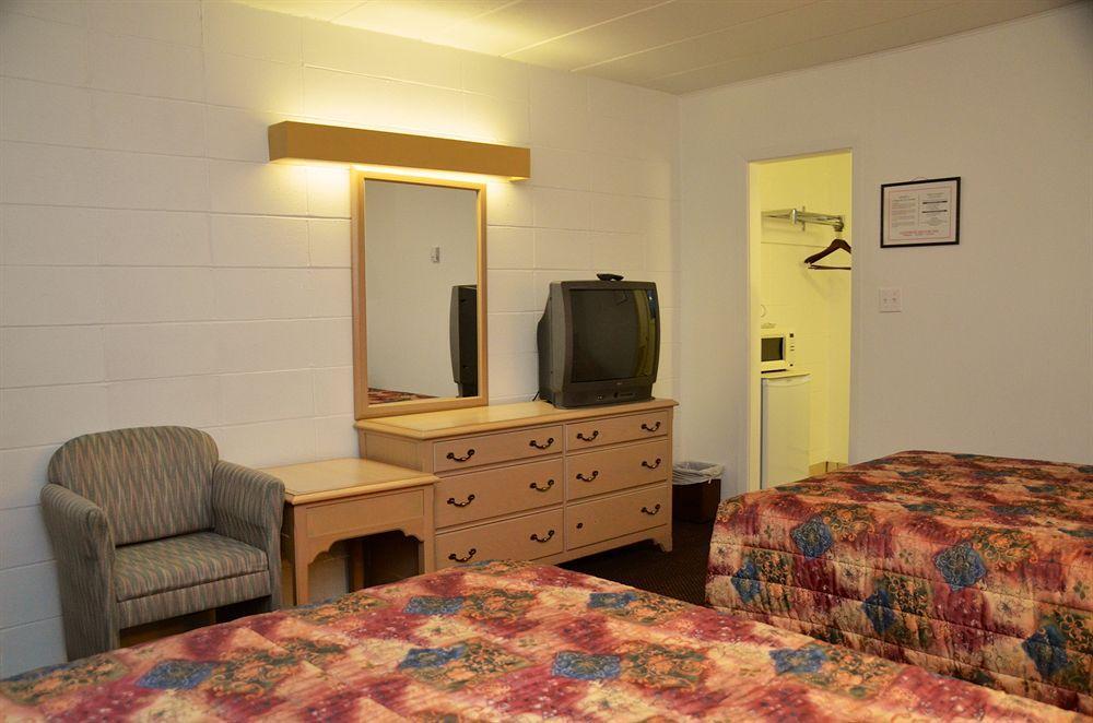 Arnprior Motor Inn エクステリア 写真