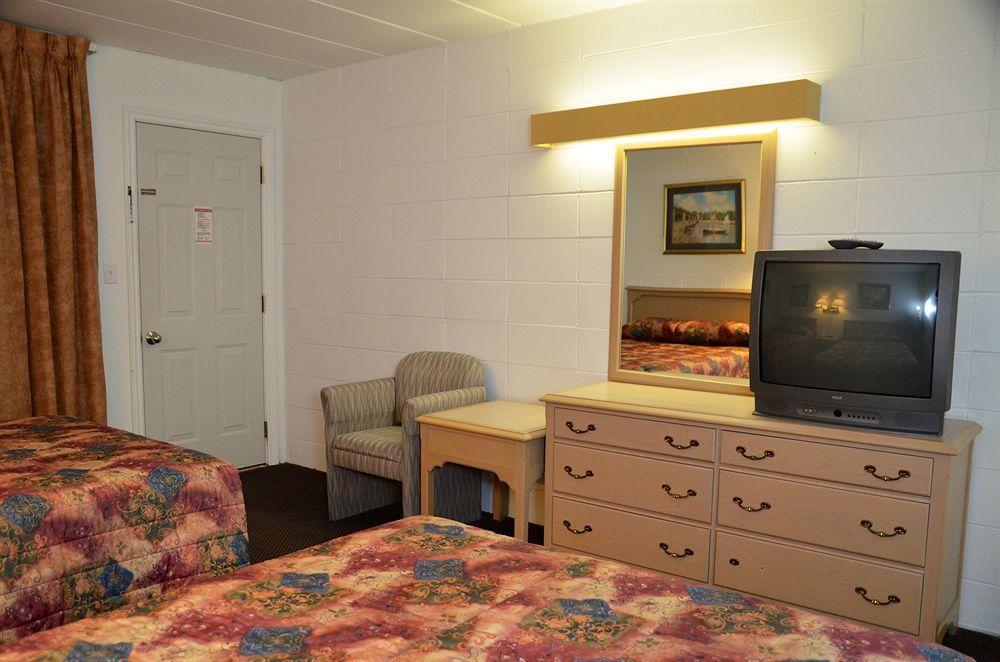 Arnprior Motor Inn エクステリア 写真