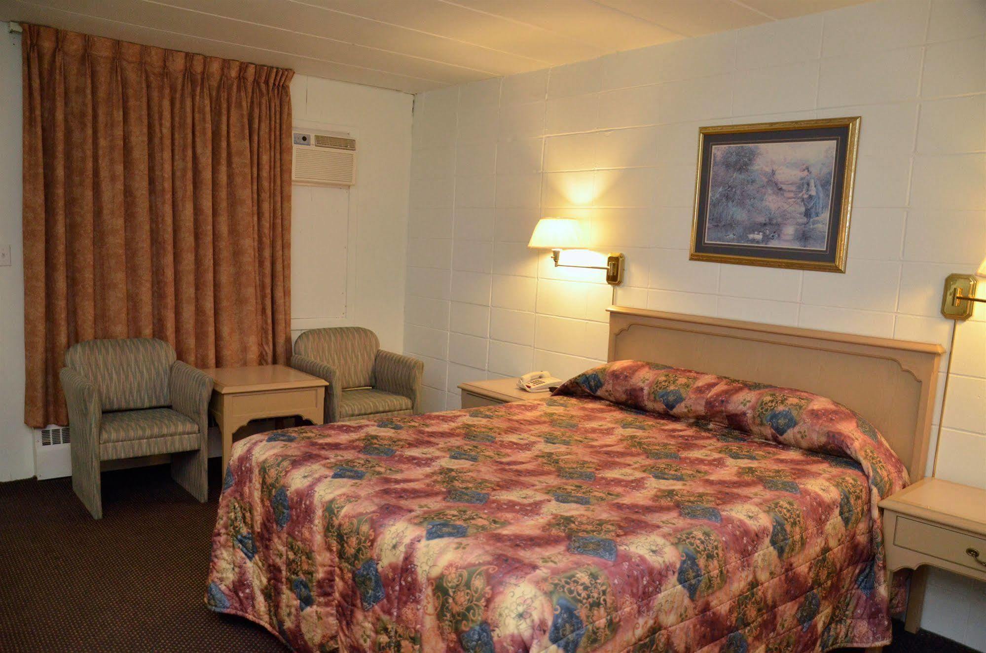 Arnprior Motor Inn エクステリア 写真
